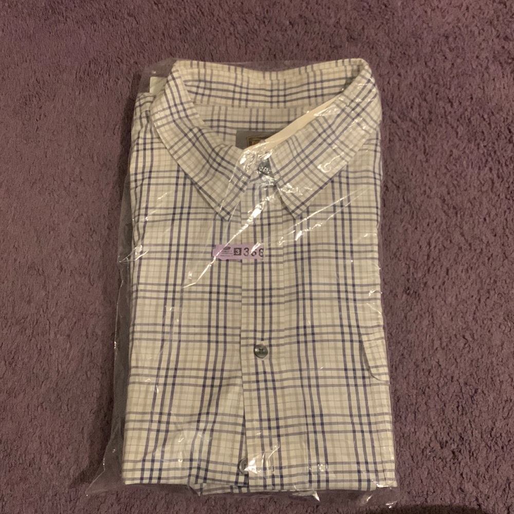 Men’s cotton shirt. Great for work!